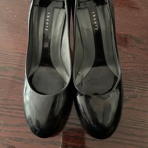 Theory patent leather pumps